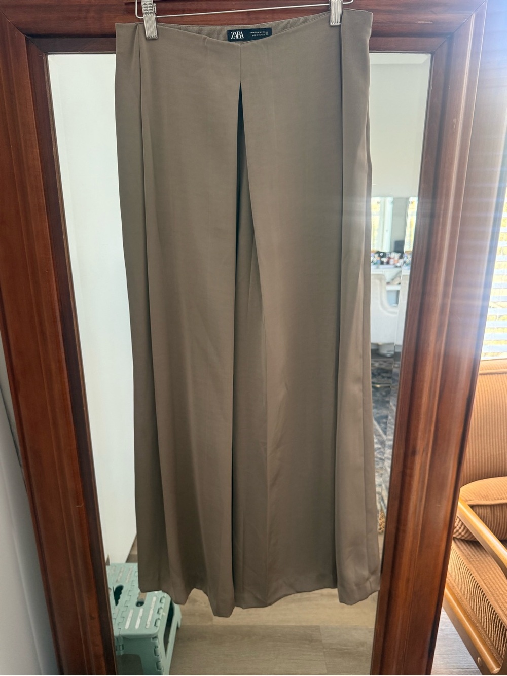 Zara Wide-Leg Satin Pants in Taupe